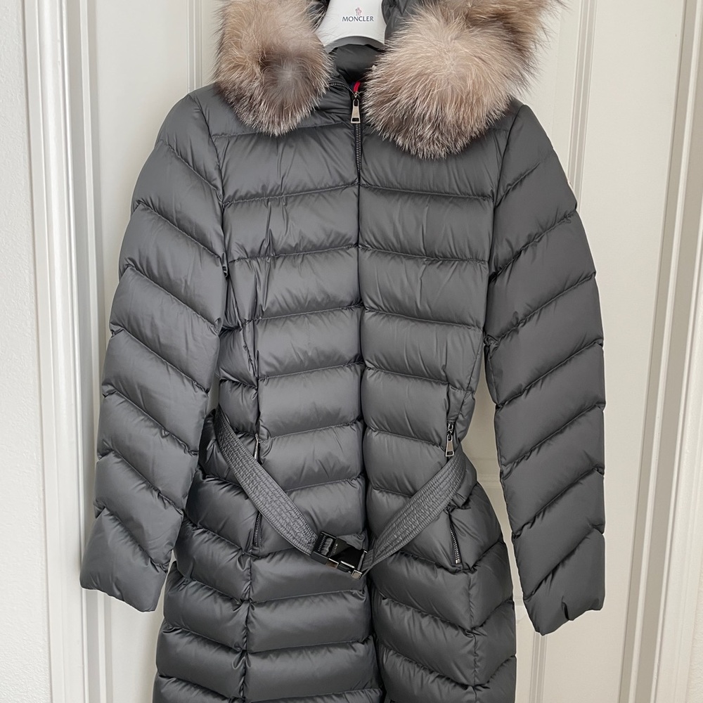 Moncler “Leersie” puffer coat with fur. Size 5 in Dark Gray color